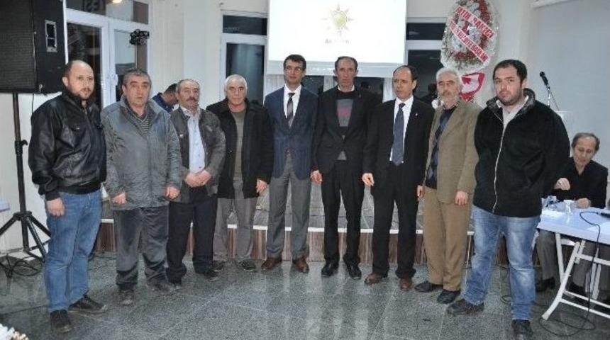 Dp&rsquo;den İstifa Ederek Ak Parti&rsquo;ye Ge&ccedil;ti