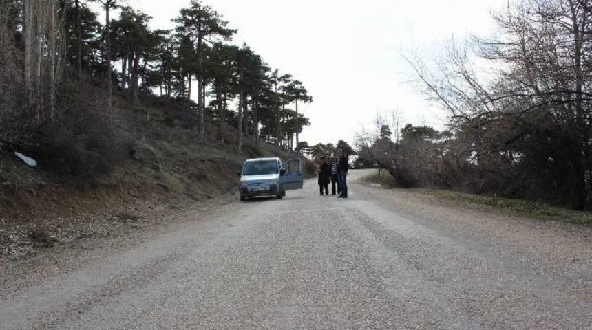 (&ouml;zel Haber) Bu Yolda Ara&ccedil;lar Kendi Kendine Hareket Ediyor