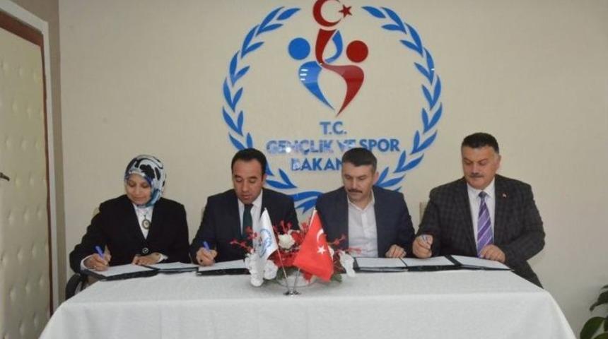 &ldquo;spor Benim De Hakkım&rdquo; Adlı Projenin Protokol&uuml; İmzalandı