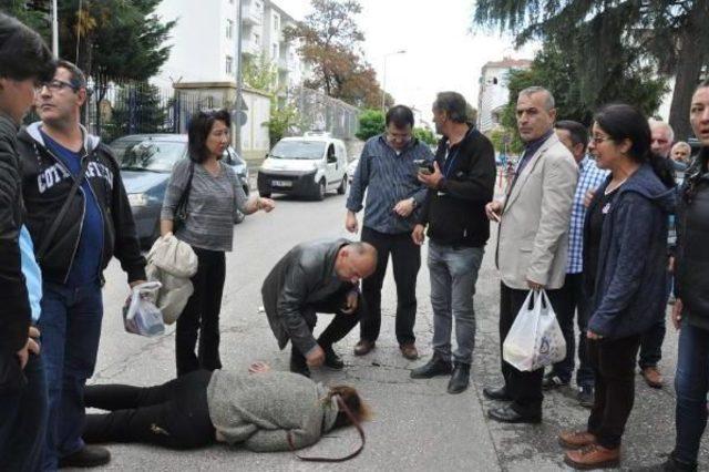 3 Liralık Park Ücretini Almak Için Koşarkan Düşüp Yaralandı