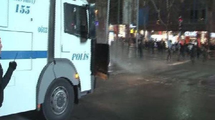 Kızılay'da Ali İsmail Korkmaz Kararına Protestoya Polis M&uuml;dahalesi