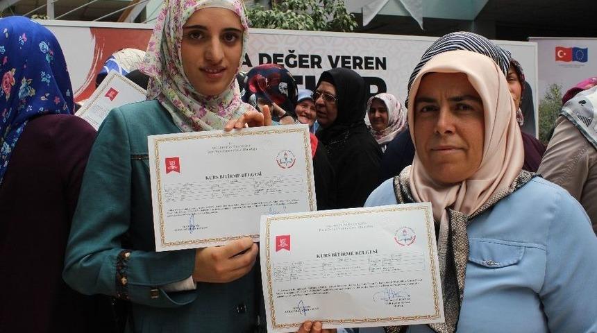 Gürsu Belediyesi 100 Kadını Meslek Sahibi Yaptı