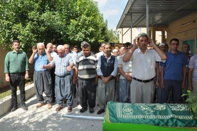 Yeşilçam'ın Fedaisi Tevfik Şen Son Yolculuğuna Uğurlandı