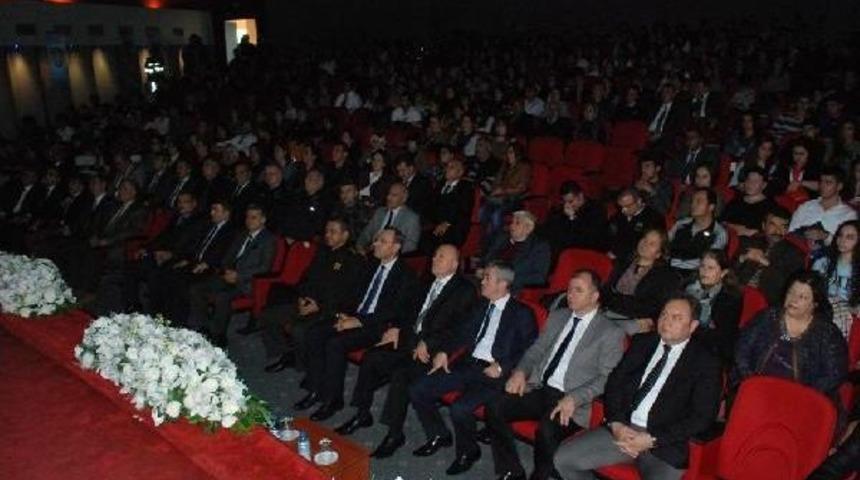 30 Bin Gen&ccedil;, 172 Bin Aileye Ulaşıldı