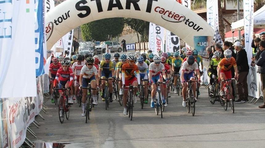 Women Elite Yol Bisiklet Yarışı Başladı