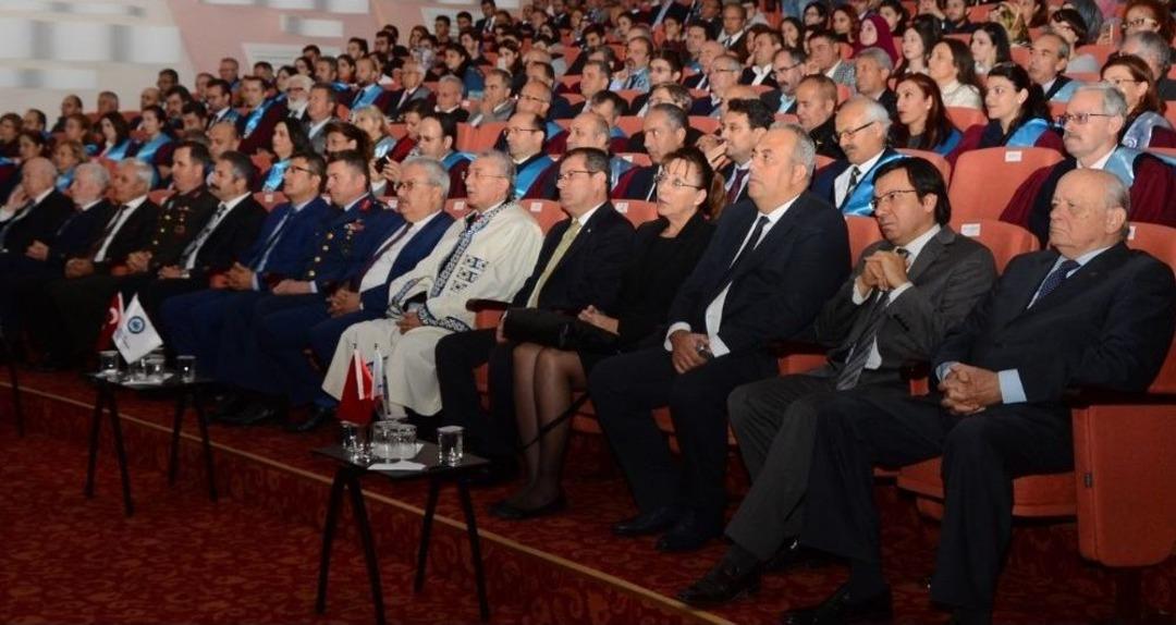 Esog&uuml; 2017-2018 Akademik Yılı A&ccedil;ılış T&ouml;reni