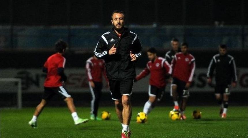 Kasımpaşa, Fenerbah&ccedil;e Ma&ccedil;ı Hazırlıklarına Başladı