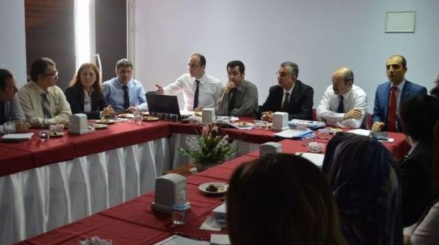 Khb Yetkilileri İle Hastane Y&ouml;neticileri Edremit&rsquo;te Bir Araya Geldi