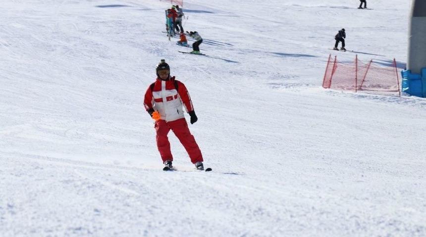 Bing&ouml;l&rsquo;de Kayak Yarışması