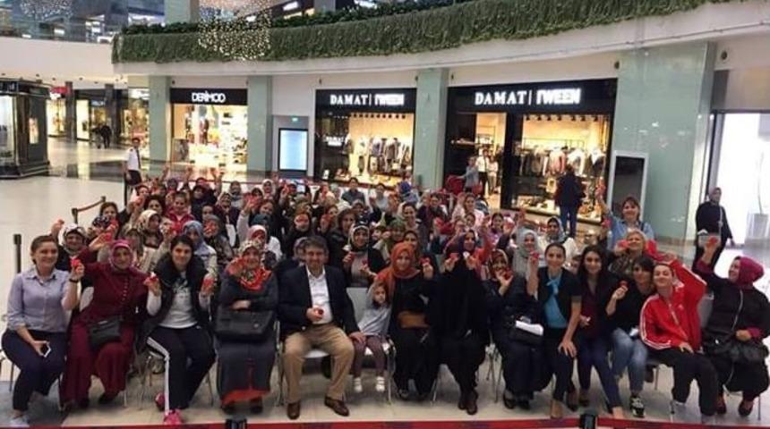 Kalp Sağlığı G&uuml;n&uuml;nde Kartepeli Kadınlar Bilin&ccedil;lendirildi