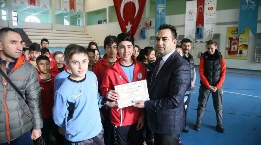 Rize&rsquo;de Analig Yarı Final Voleybol M&uuml;sabakaları Başladı
