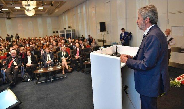 Başkan Tuna, Uluslararası Gayrimenkul Geliştirme Ve Y&ouml;netimi Konferansı&rsquo;na Katıldı 1