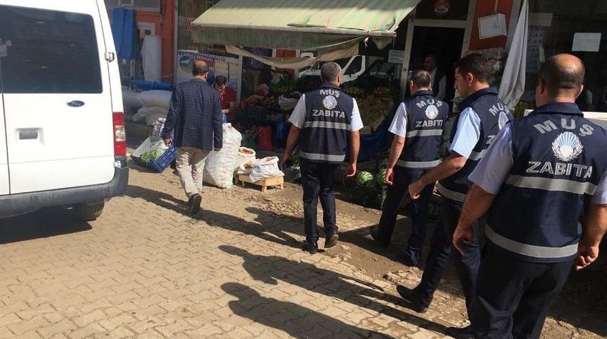 Kaldırımları İşgal Edenlere Cezai İşlem Uygulanıyor