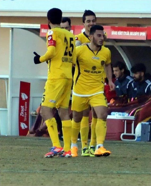 Sivas 4 Eylül Belediyespor-Ankaragücü: 1-2 (Türkiye Kupası)