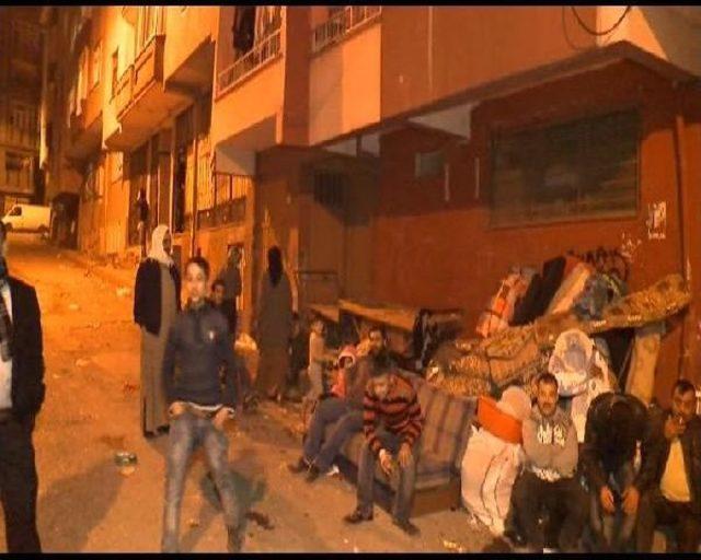 Suriyeli Aileler Geceyi Sokakta Geçirdi 2