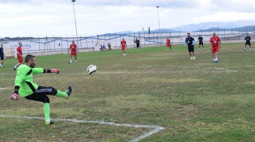 Veteranlarda Şampiyon Nilüfer Fethiyespor