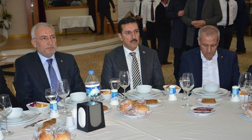 G&uuml;mr&uuml;k Ve Ticaret Bakanı B&uuml;lent T&uuml;fenkci: