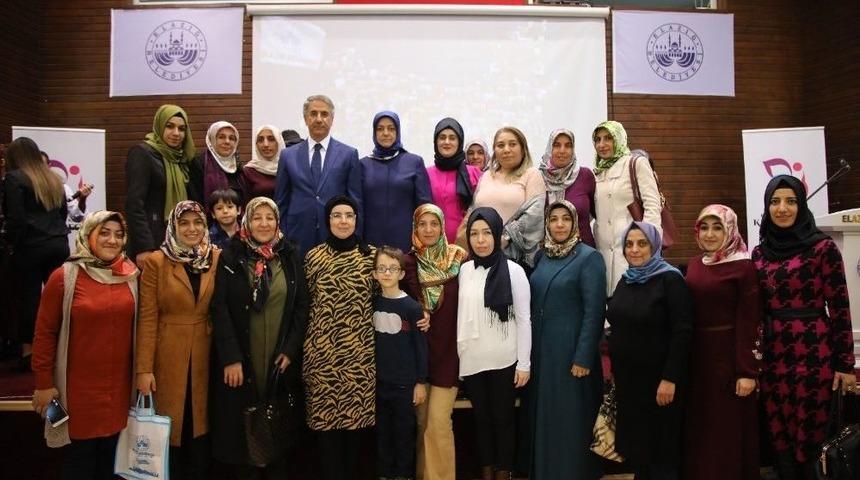 Başkan Yanılmaz, "toplumu İnşa Eden Kadındır"