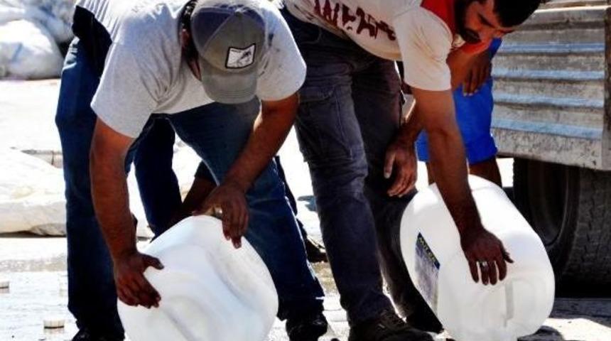 Sahte I&ccedil;ki Ve T&uuml;t&uuml;n &Uuml;r&uuml;nleri Imha Edildi