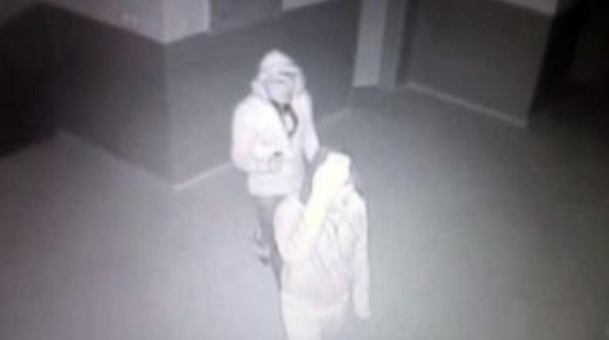 İki Hırsız Bir Gecede 4 Kamu Kuruluşunu Soydu