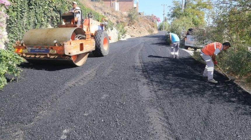 Bodrum&rsquo;da Asfaltlama &Ccedil;alışmaları Aralıksız S&uuml;r&uuml;yor