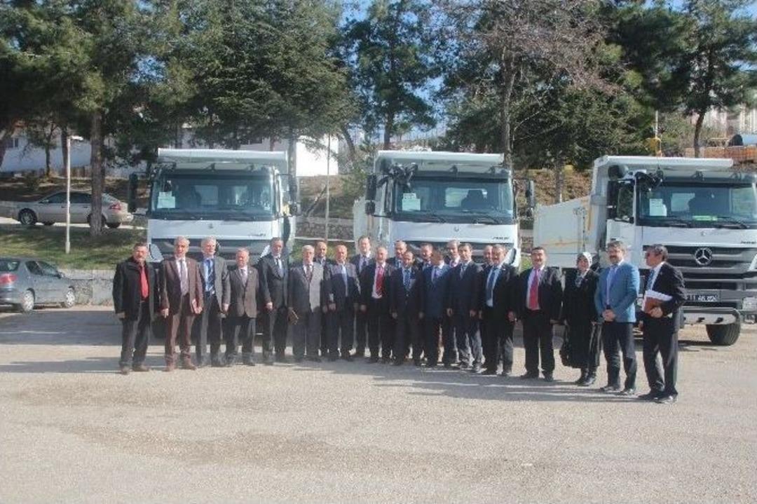 Bilecik İl &Ouml;zel İdaresine Yeni Alınan 3 Yeni Kamyon Hizmete Girdi