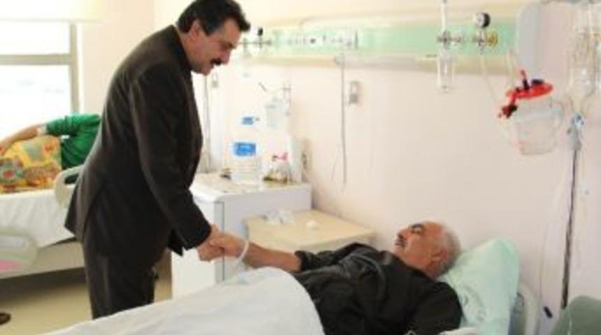 Başkan Kale&rsquo;den Hastane Ziyareti