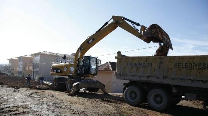 Eskişehir&rsquo;de Yol Yapım &Ccedil;alışmaları