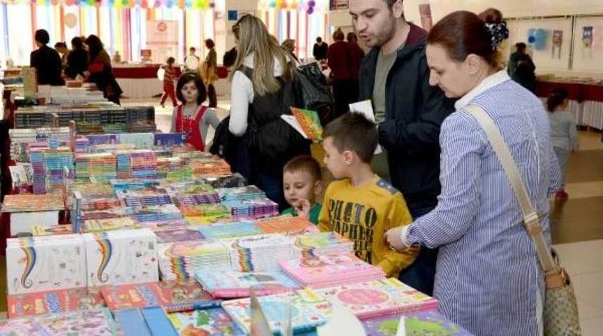 Kadık&ouml;y Belediyesi'nden S&ouml;mestrde &Ccedil;ocuk Kitapları Şenliği