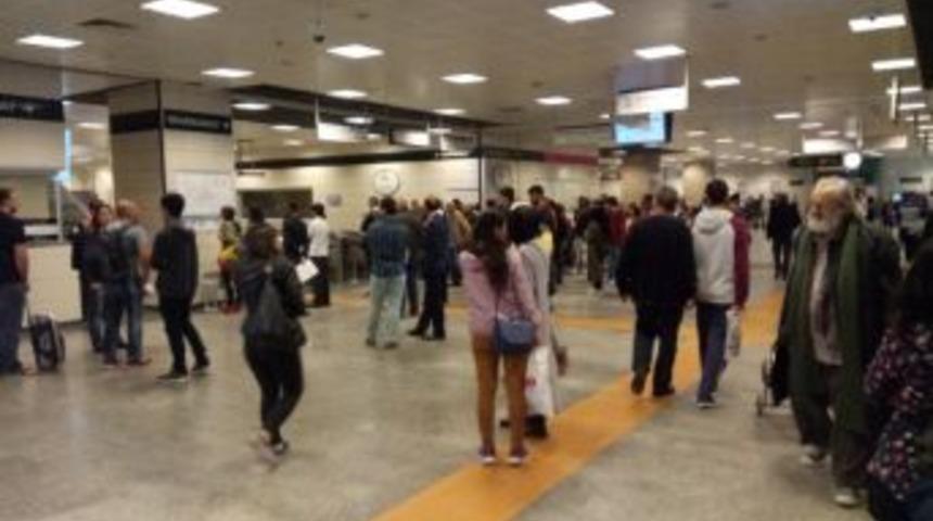 Marmaray Seferleri Kontroll&uuml; Şekilde Devam Ediyor