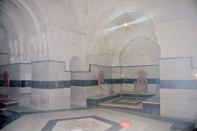 (özel Haber) 554 Yıllık Hamam Çağa Ayak Uyduruyor 1