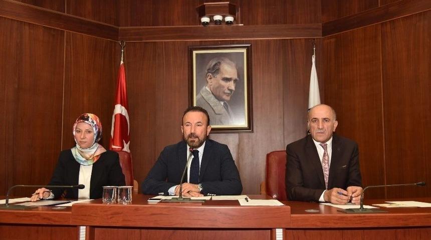 İzmit Belediyesi Ekim Ayı Meclis Toplantısı Ger&ccedil;ekleşti