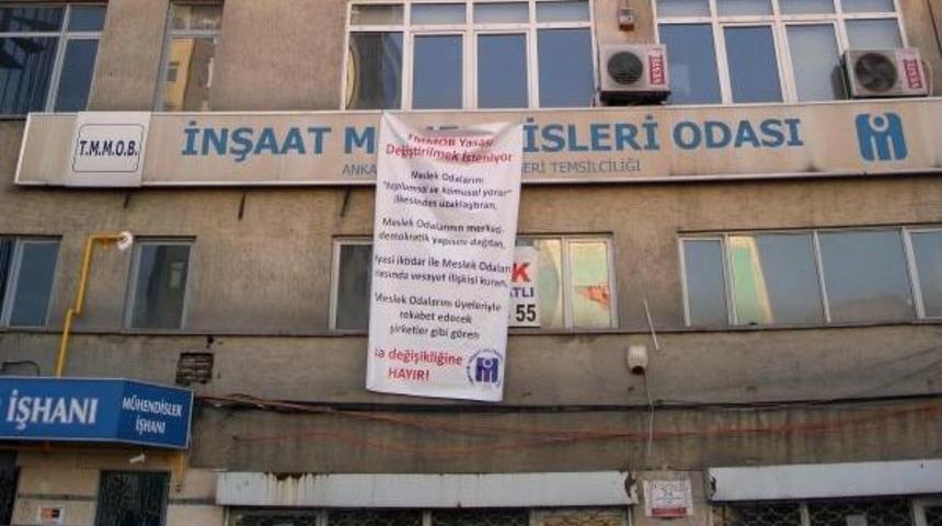 Mimar Ve Mühendislerden Pankartlı Protesto