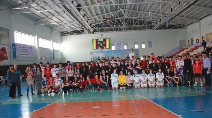 Hentbola Spor Lisesi Damgası