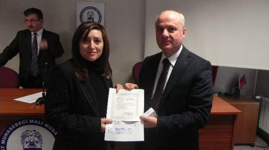 Bağımsız Denet&ccedil;ilere M&uuml;h&uuml;r Ve Beratları Verildi