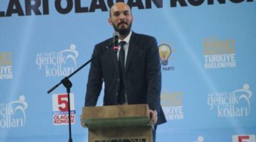 Ak Gen&ccedil;lik, Ahmet Batur İle Yola Devam