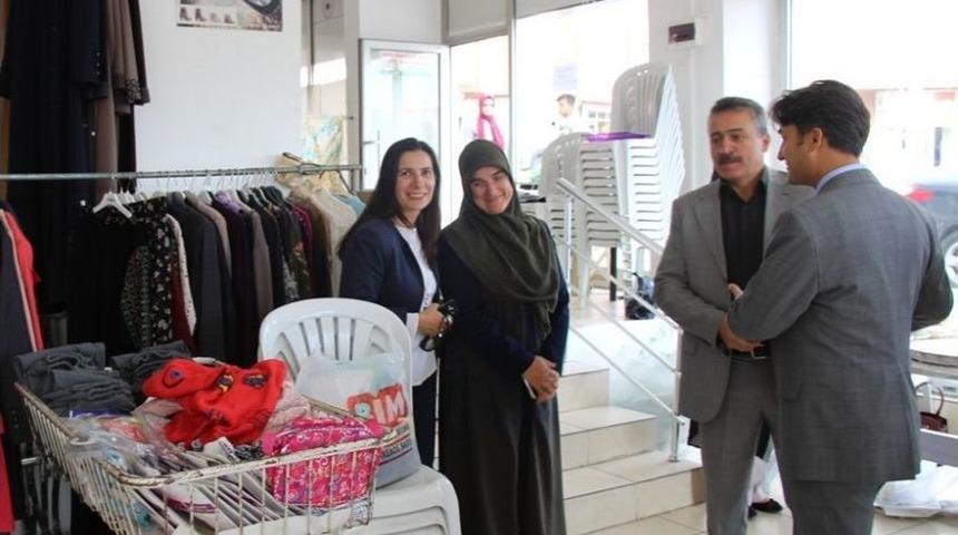 İhtiya&ccedil; Sahibi &Ouml;ğrenciler Yararına Kermes D&uuml;zenlendi