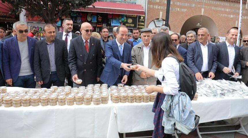 Edirne Belediyesi&rsquo;nden Aşure İkramı