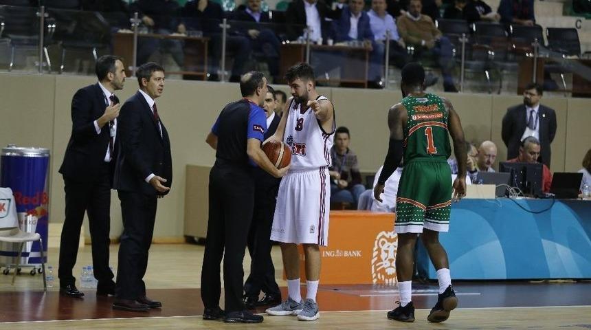 Başkan &Ouml;ze&ccedil;oğlu&rsquo;ndan Hakem Tepkisi