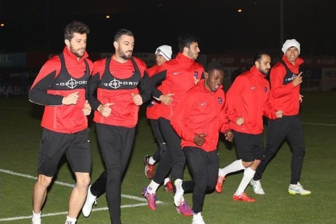 Trabzonspor, Fenerbah&ccedil;e Ma&ccedil;ı Hazırlıklarına Başladı