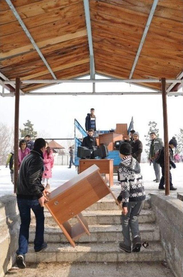 Gençlik Merkezi’nden Okullara Gönül Köprüsü