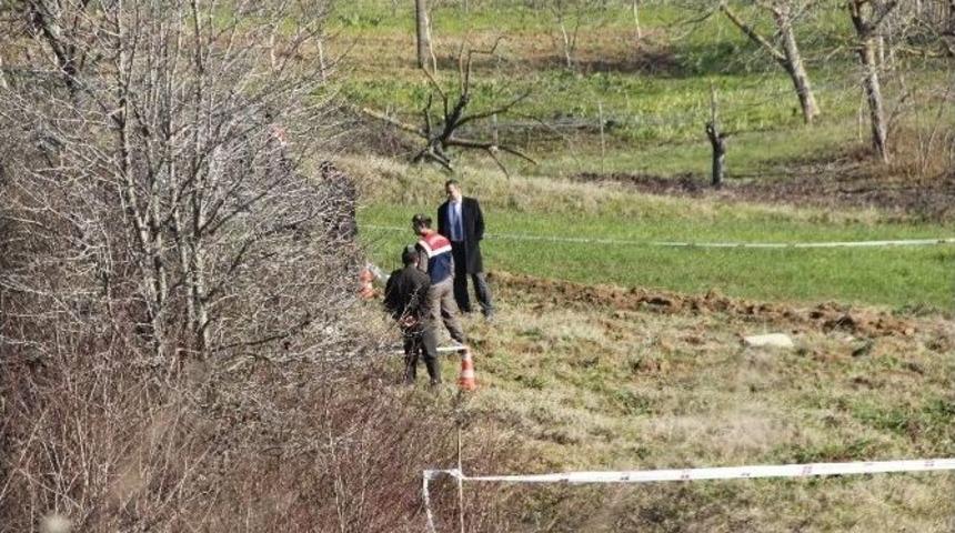 &Ouml;ld&uuml;rd&uuml;kleri Gen&ccedil; Kadının Cesedini Par&ccedil;alayıp Tarlaya Bıraktılar