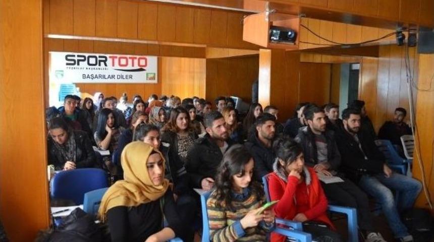 Yüzme Aday Hakem Kursu Başladı