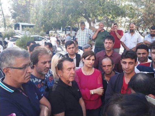 İşten &Ccedil;ıkarılınca Oturma Eylemi Başlatan Gruba Chp den Destek Ziyareti 1