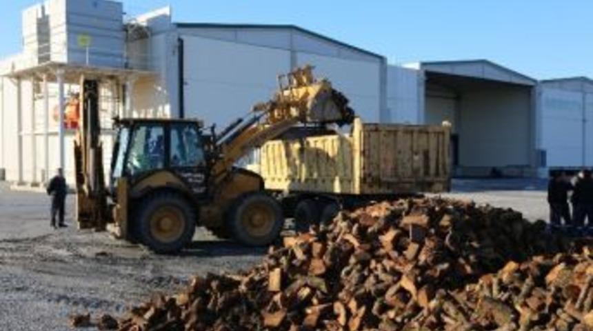 Sel&ccedil;uk&rsquo;ta Bin 300 İhtiya&ccedil; Sahibine Yakacak Yardımı