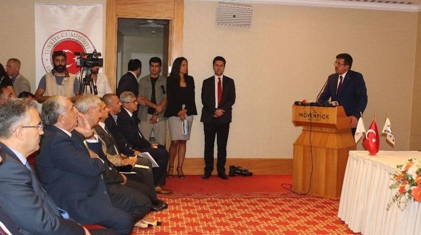 Bakan Zeybekci: "izmir&rsquo;i Serbest B&ouml;lgeler Şehri Yapacağız"