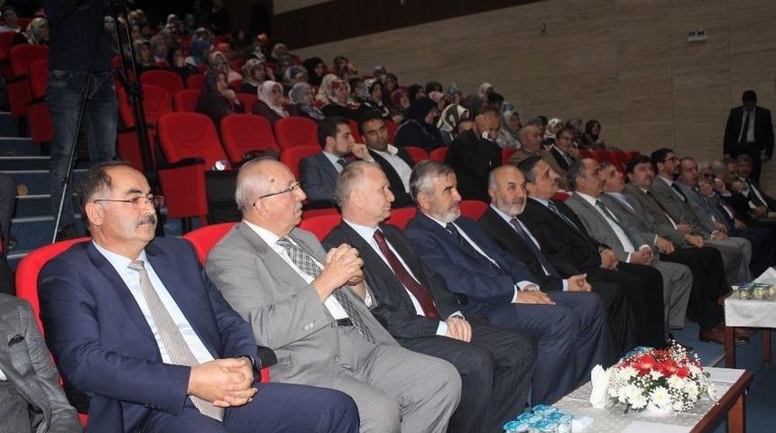 Camiler Ve Din G&ouml;revlileri Haftası Konferansı