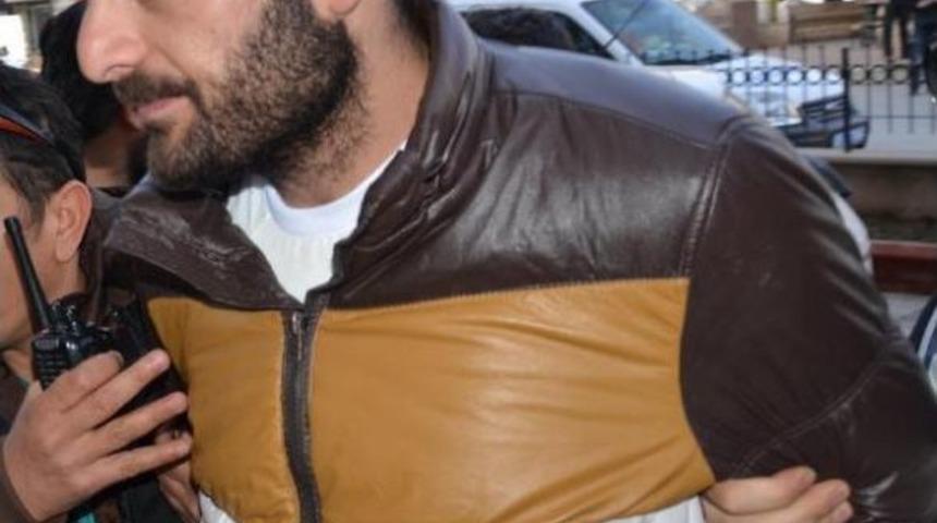 Ak Partili Eski Başkanın &Ouml;ld&uuml;r&uuml;lmesine 3 G&ouml;zaltı (2)