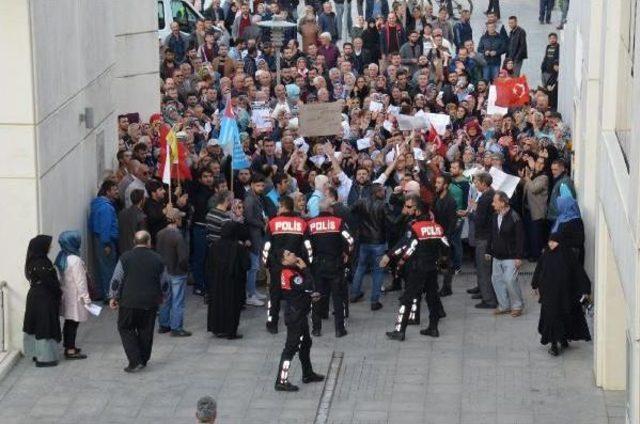 Gebze'de Bin Kişi Tapuları Için Eylem Yaptı