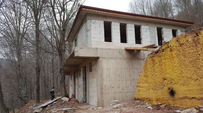 D&uuml;mb&uuml;ldek Suyu Şifa Dağıtacak